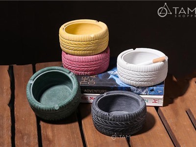 Gạt tàn thuốc hình lốp xe nhiều màu 